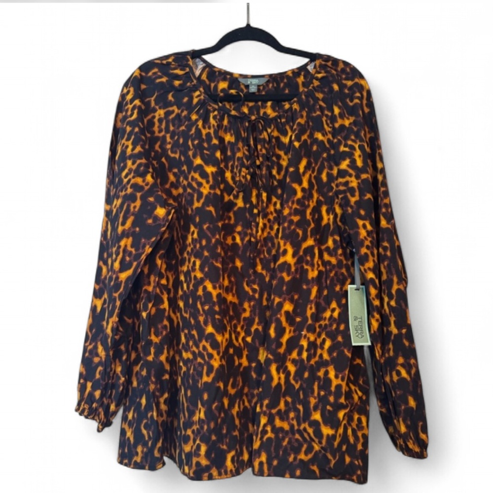 NWT Terra & sky leopard blouse